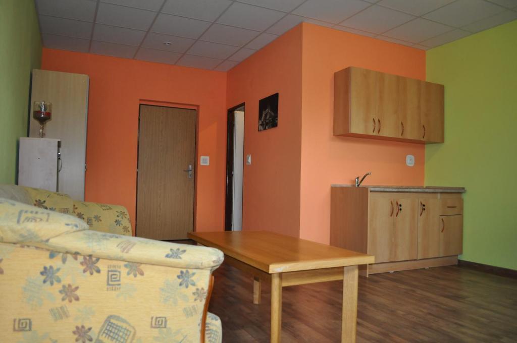 Sport Hotel Ostrov Trenčín Exterior foto